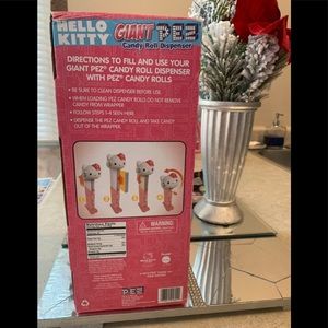 Hello Kitty Dispenser